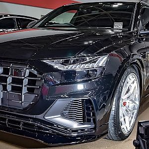 AUDI Q8 S-line OAM2022 - ボンド大阪 アウディQ8 Sライン 大阪オートメッセ2022