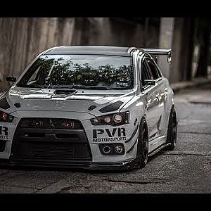 Battle Mitsubishi Lancer Evo X vs Toyota Supra