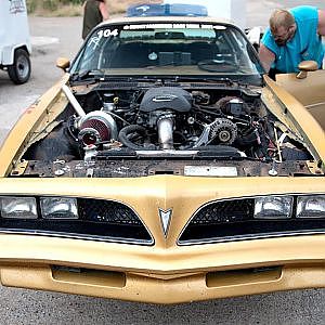 Over 40 racers DROP OUT of RaceWeek! (RaceWeek Day 6 Highlights)