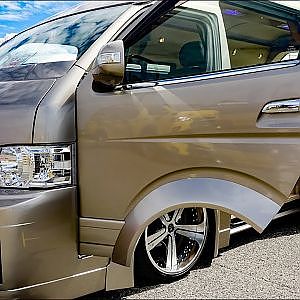 (4K)TOYOTA HIACE 200 LAXRY modified 200系ハイエースカスタム 豪華内装 - スーパーカーニバル2018