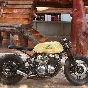 กลุ่ม Custom Phetchaburi บูรณะและตกแต่งรถมอเตอร์ไซค์คลาสสิค